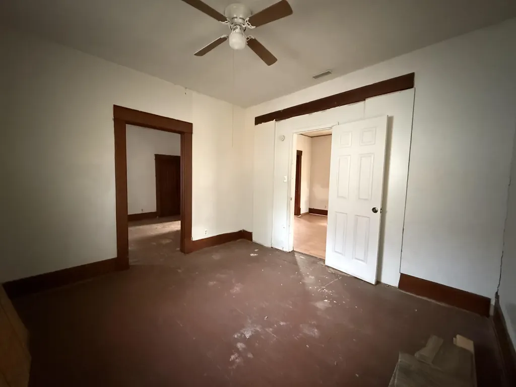 609 E 13th Winfield KS 67156