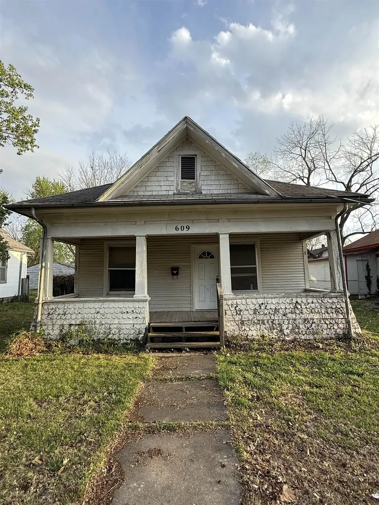 609 E 13th Winfield KS 67156