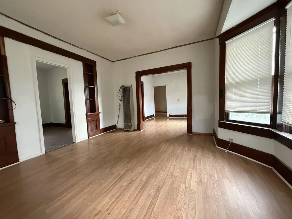 609 E 13th Winfield KS 67156