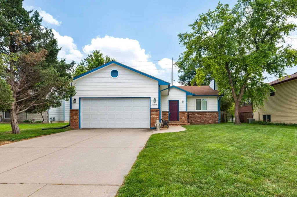 10813 W Blake Circle Wichita KS 67209