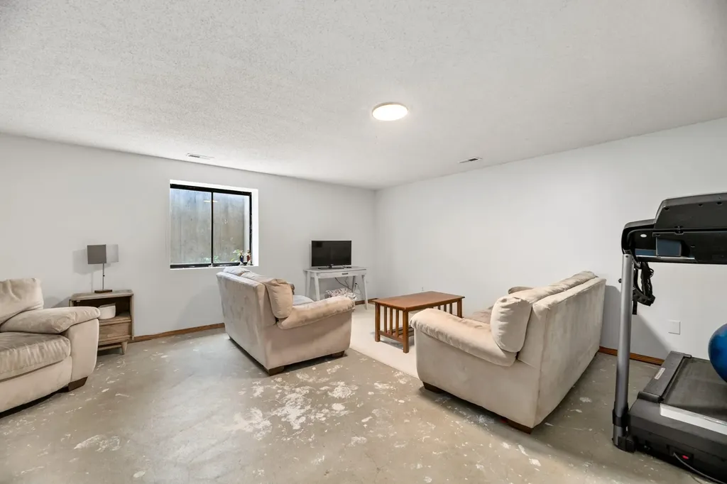 10813 W Blake Circle Wichita KS 67209