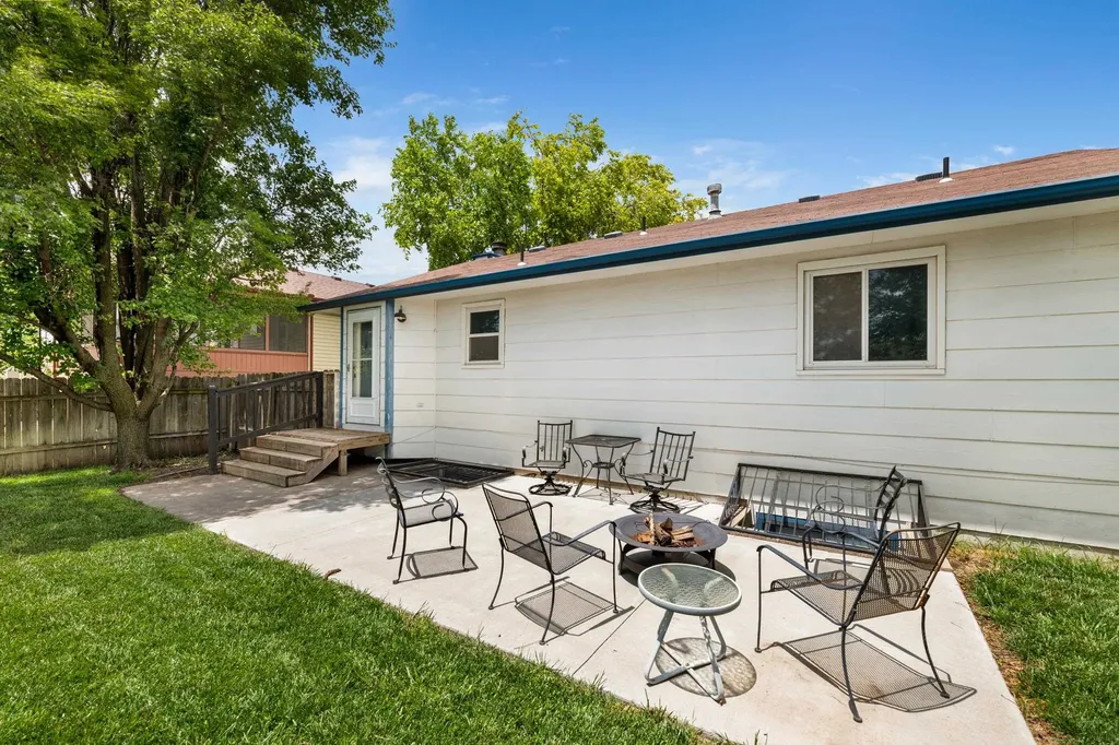 10813 W Blake Circle Wichita KS 67209