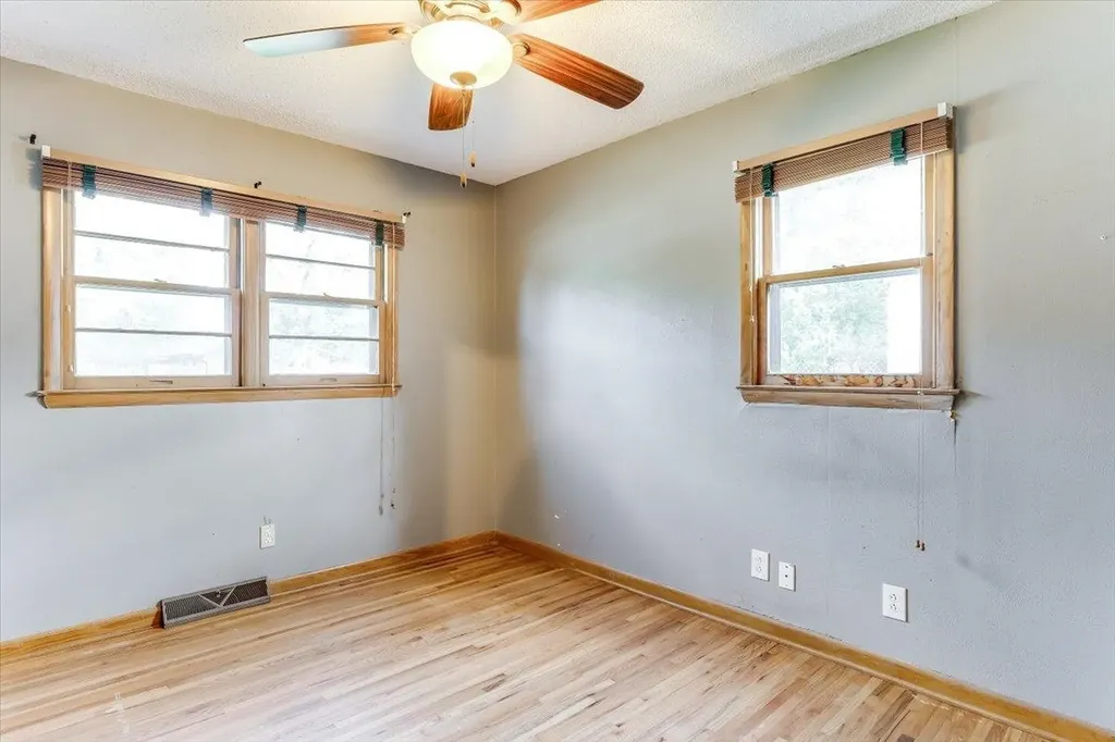 1807 N Kessler Wichita KS 67203
