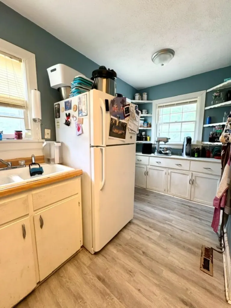 426 W Cave Springs Avenue El Dorado KS 67042