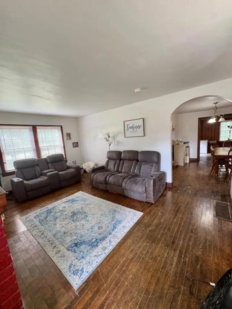 426 W Cave Springs Avenue El Dorado KS 67042