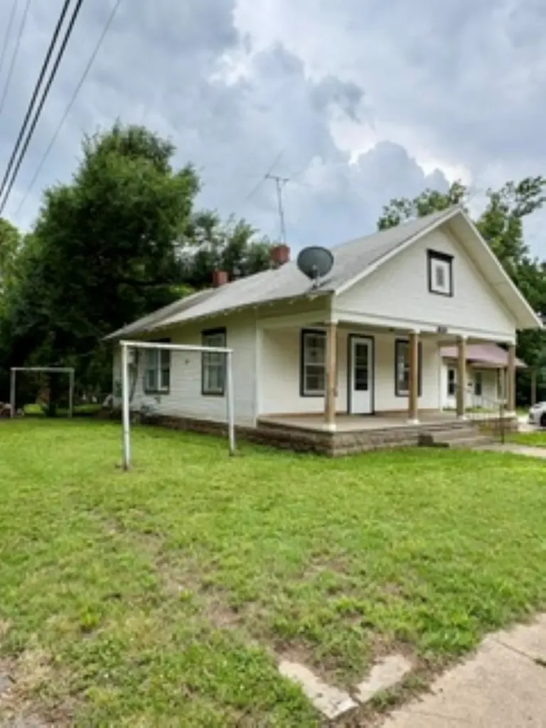 619 W Locust Avenue El Dorado KS 67042