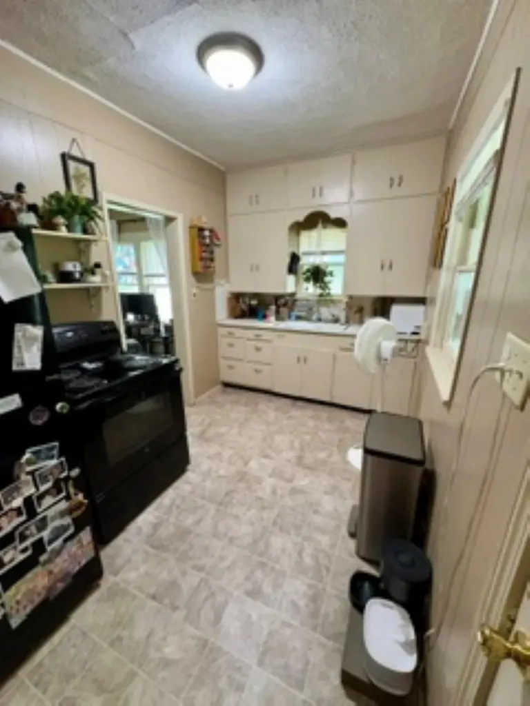 619 W Locust Avenue El Dorado KS 67042