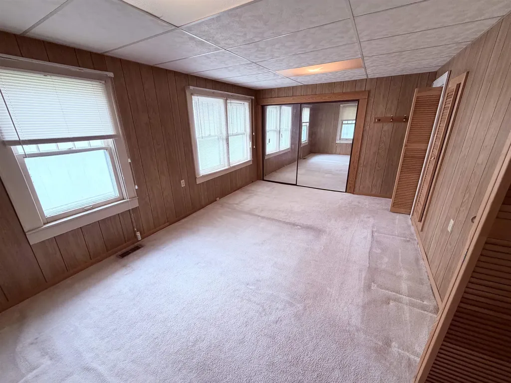 406 E 5th Avenue Winfield KS 67156