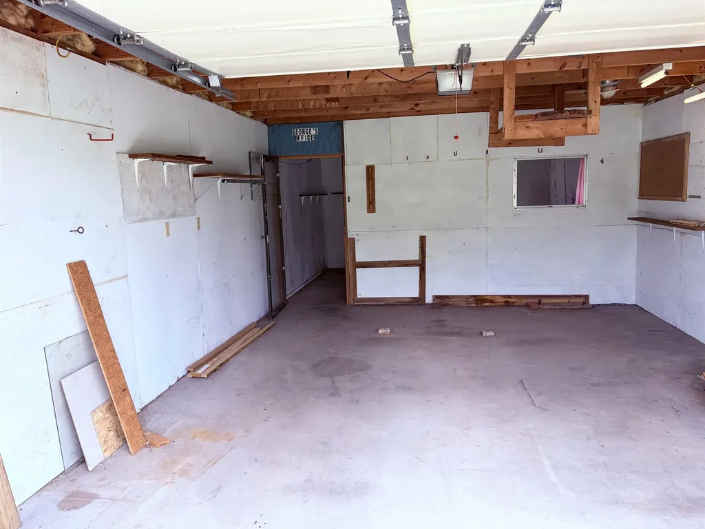 406 E 5th Avenue Winfield KS 67156