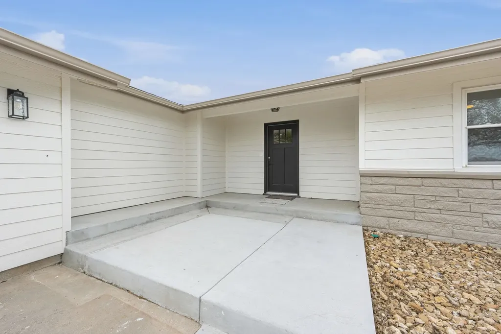 1418 N Meridian Road Peck KS 67120