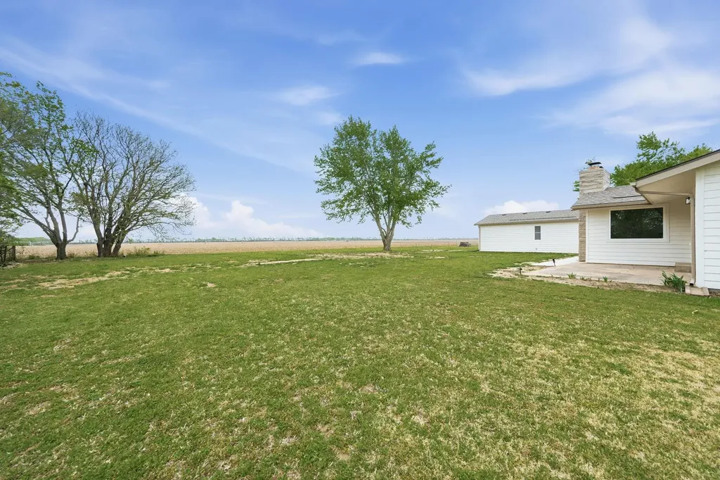 1418 N Meridian Road Peck KS 67120