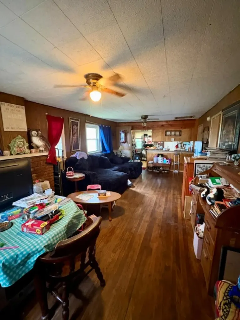 1009 W Kansas Avenue El Dorado KS 67042