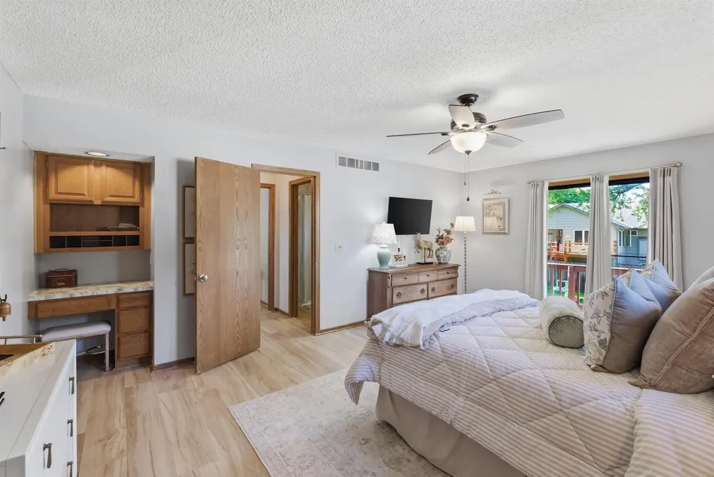 11803 W Rolling Hills Drive Wichita KS 67212