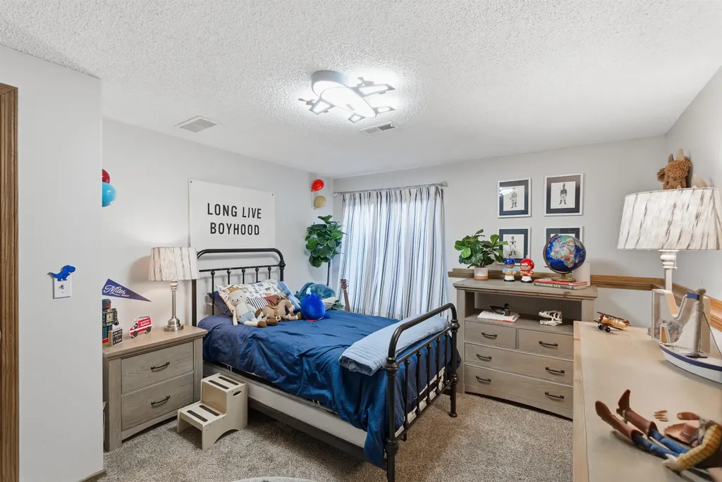 11803 W Rolling Hills Drive Wichita KS 67212