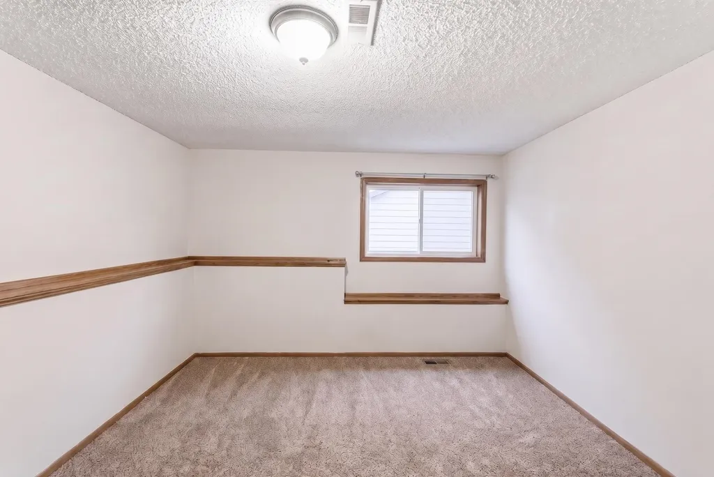 11803 W Rolling Hills Drive Wichita KS 67212
