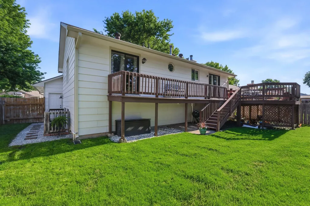 11803 W Rolling Hills Drive Wichita KS 67212
