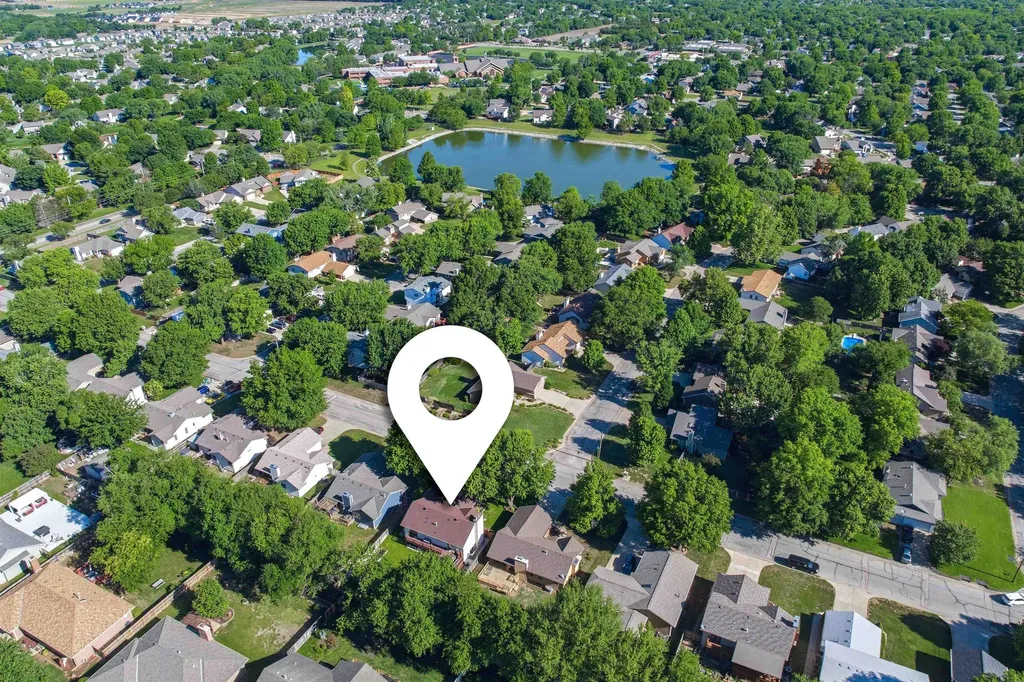 11803 W Rolling Hills Drive Wichita KS 67212