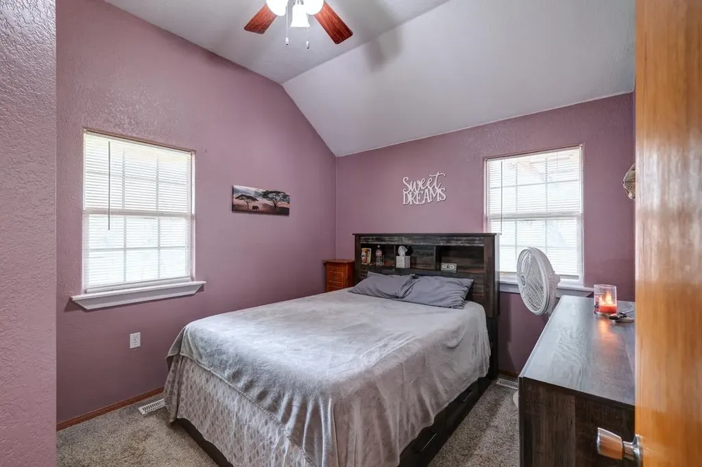 1322 N 15th Arkansas City KS 67005
