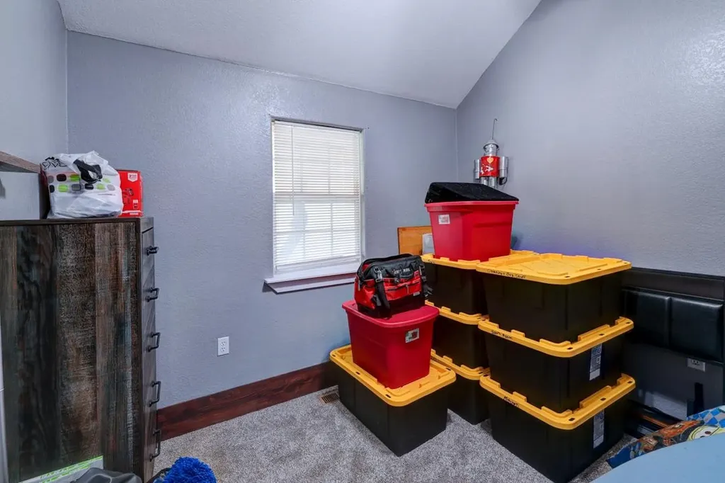 1322 N 15th Arkansas City KS 67005