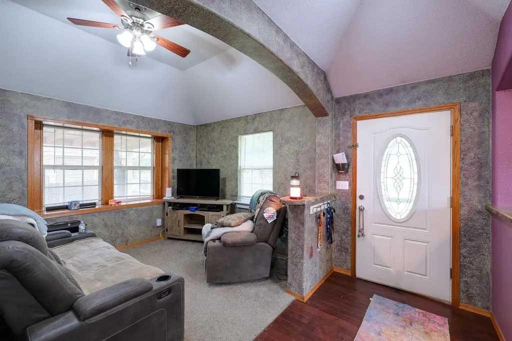 1322 N 15th Arkansas City KS 67005