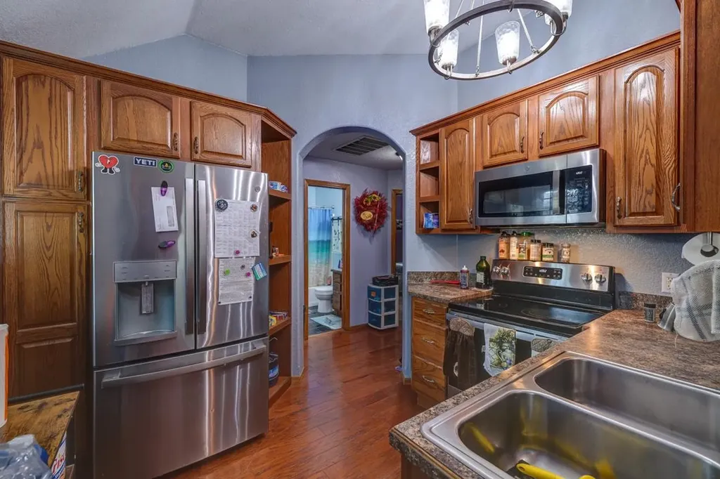 1322 N 15th Arkansas City KS 67005