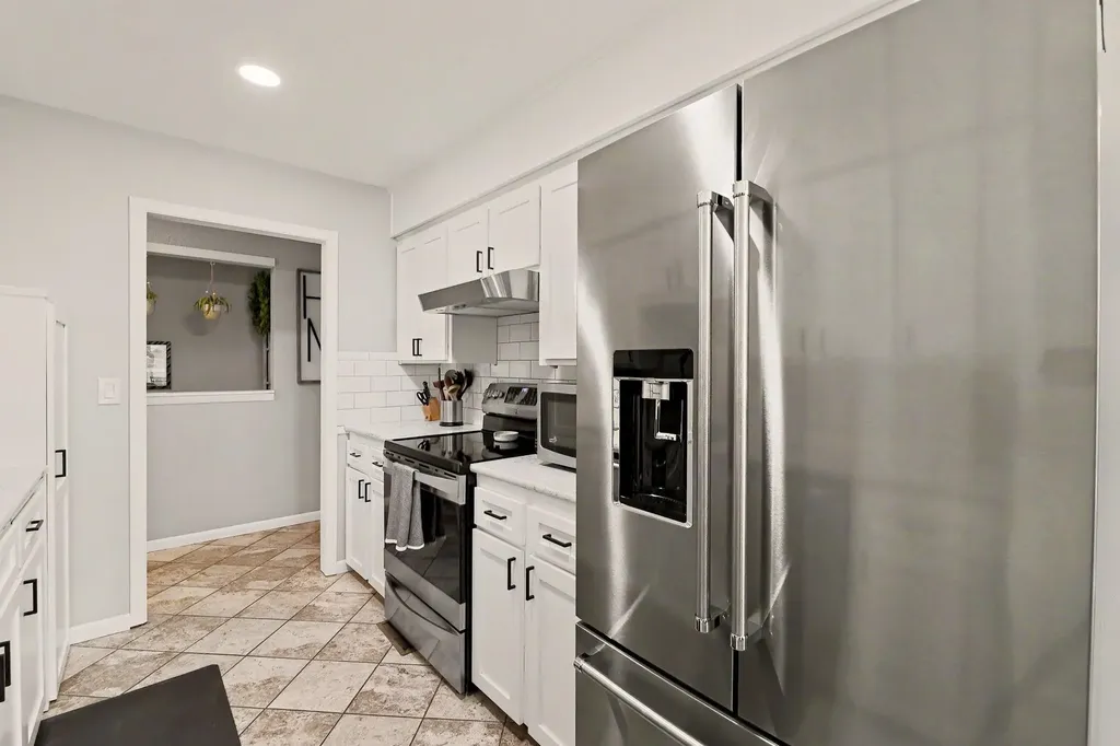 1235 N Sunset Wichita KS 67212