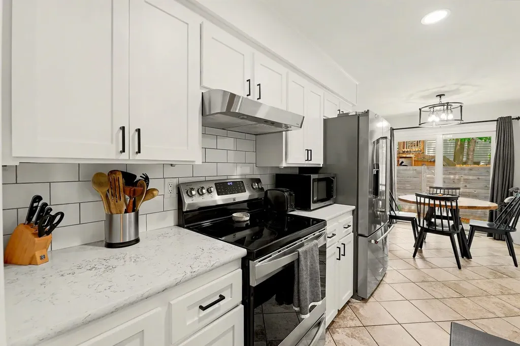 1235 N Sunset Wichita KS 67212