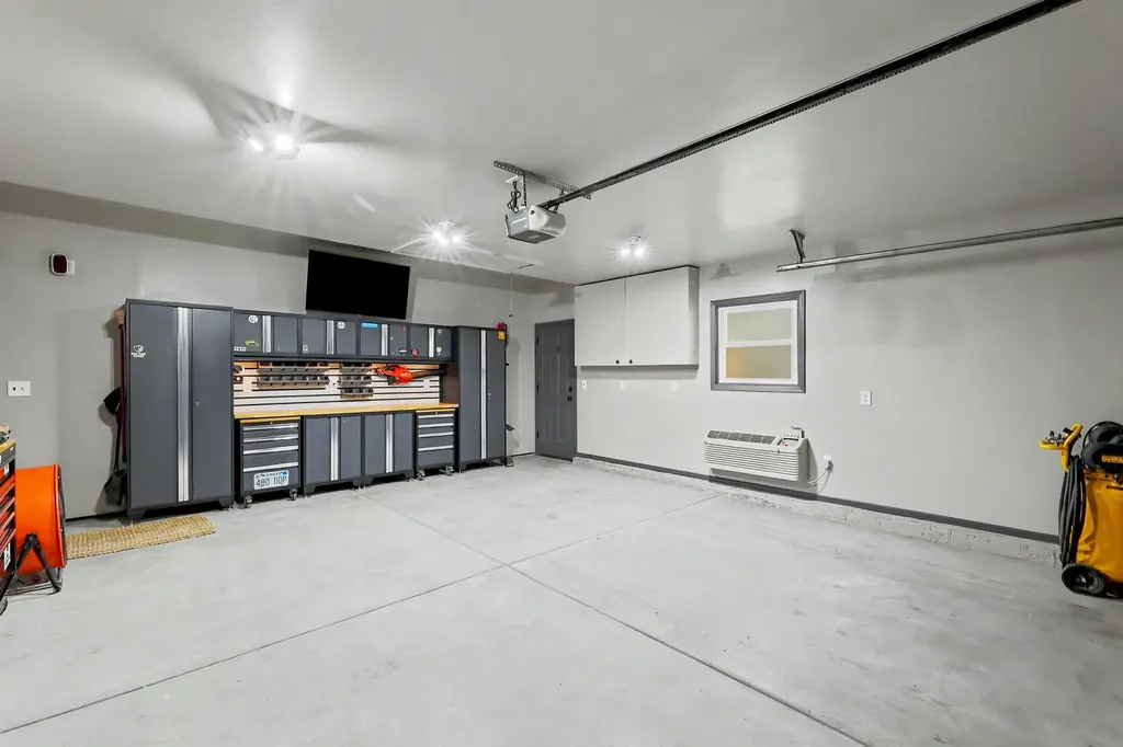 1235 N Sunset Wichita KS 67212