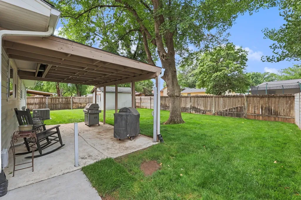 1235 N Sunset Wichita KS 67212