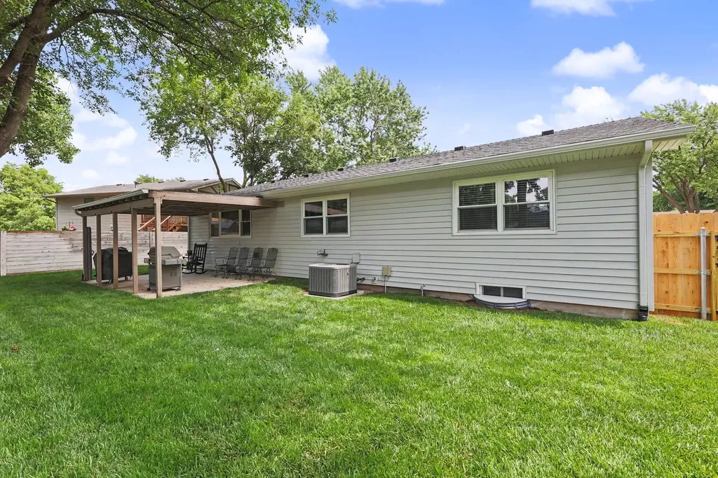 1235 N Sunset Wichita KS 67212