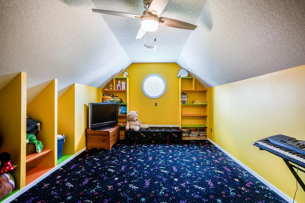 2868 N Wild Rose Court Wichita KS 67205