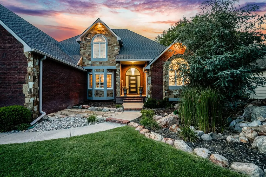 2868 N Wild Rose Court Wichita KS 67205