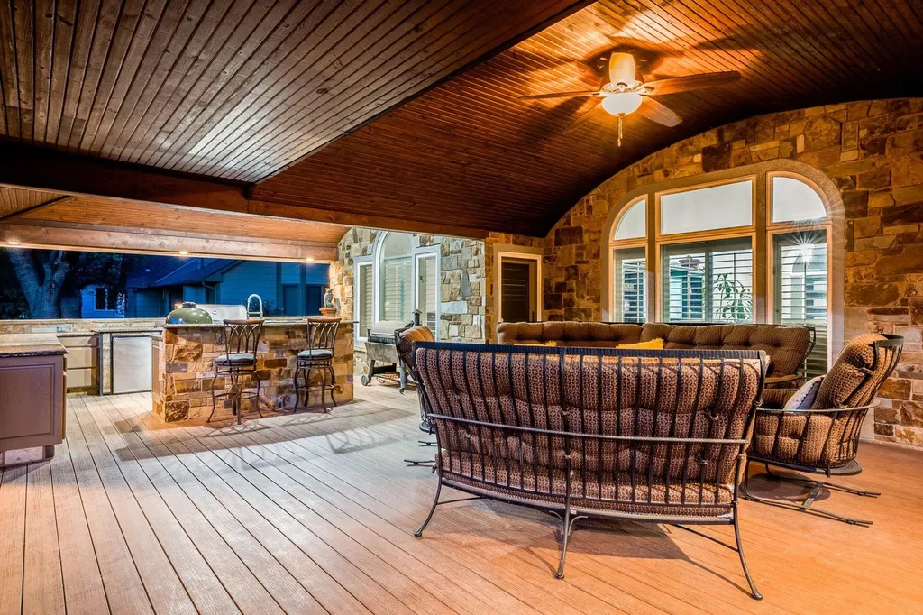 2868 N Wild Rose Court Wichita KS 67205