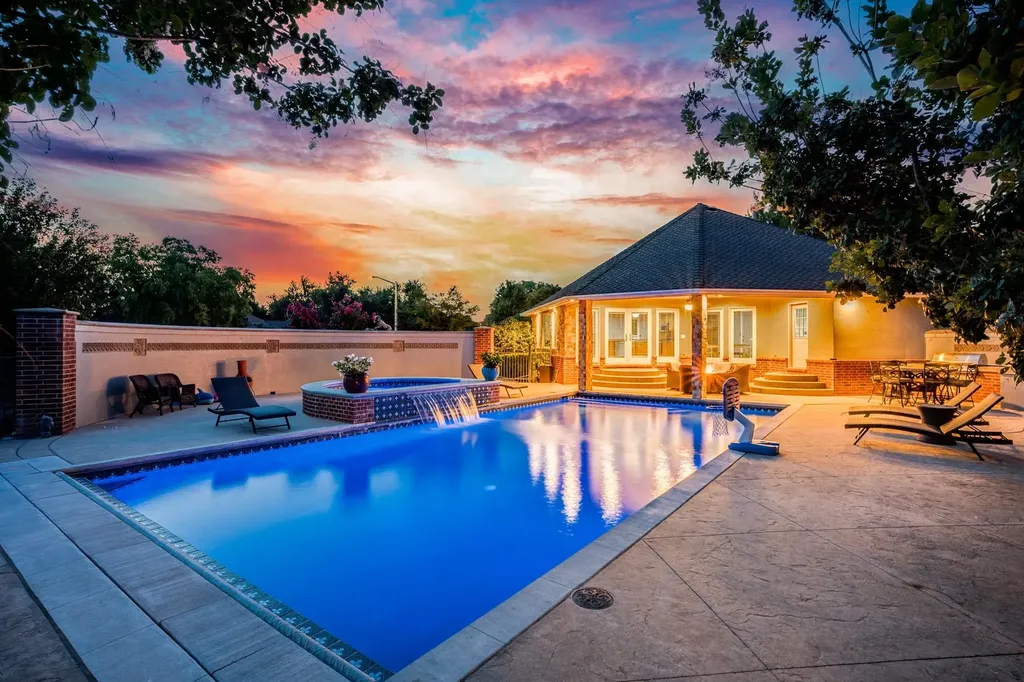2868 N Wild Rose Court Wichita KS 67205