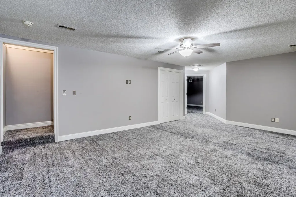 2868 N Wild Rose Court Wichita KS 67205