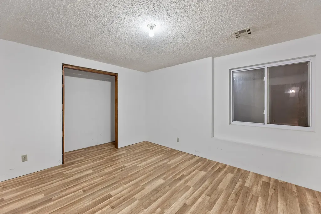 143 W Northwind Drive Valley Center KS 67147