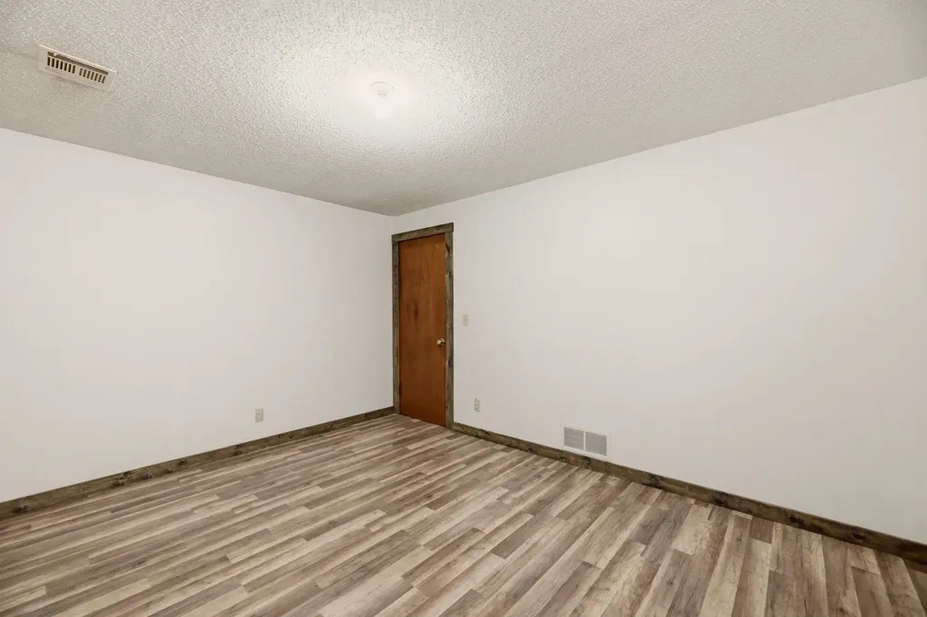 143 W Northwind Drive Valley Center KS 67147