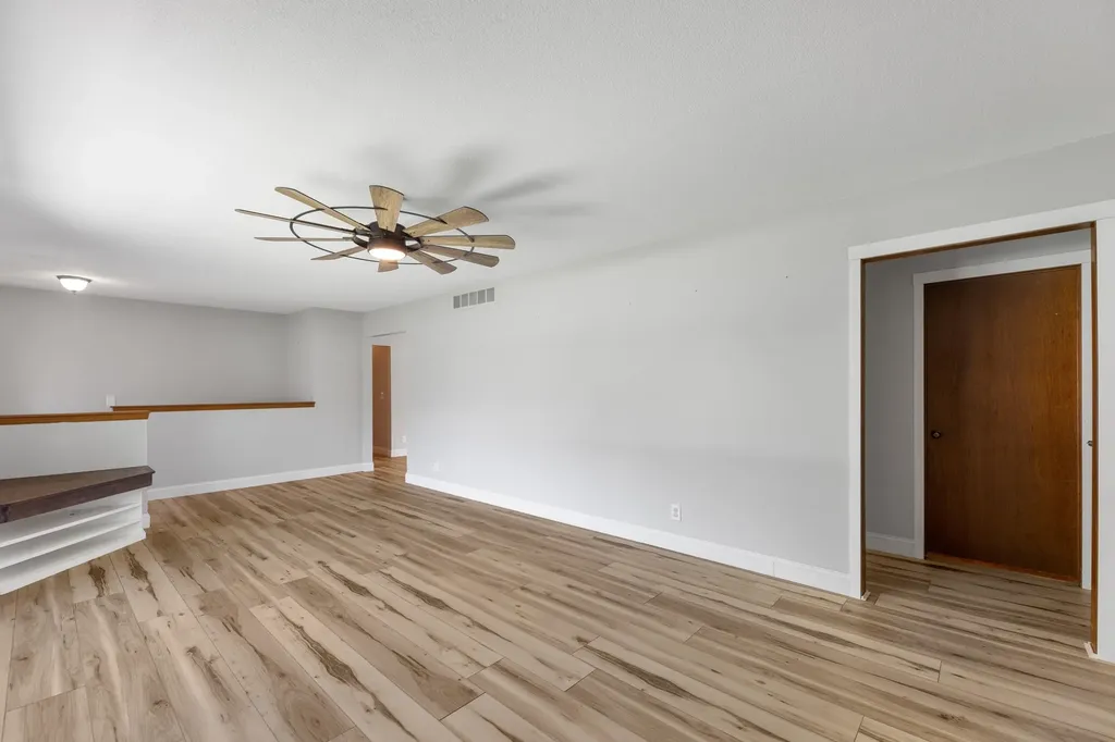 143 W Northwind Drive Valley Center KS 67147