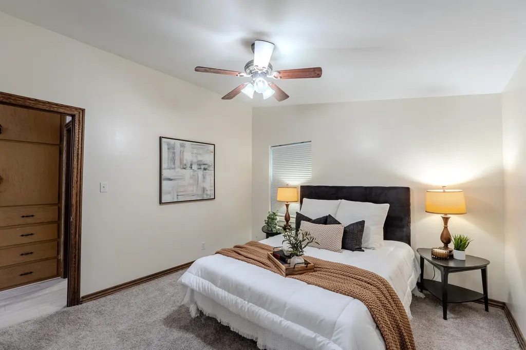 1516 Ann Winfield KS 67156