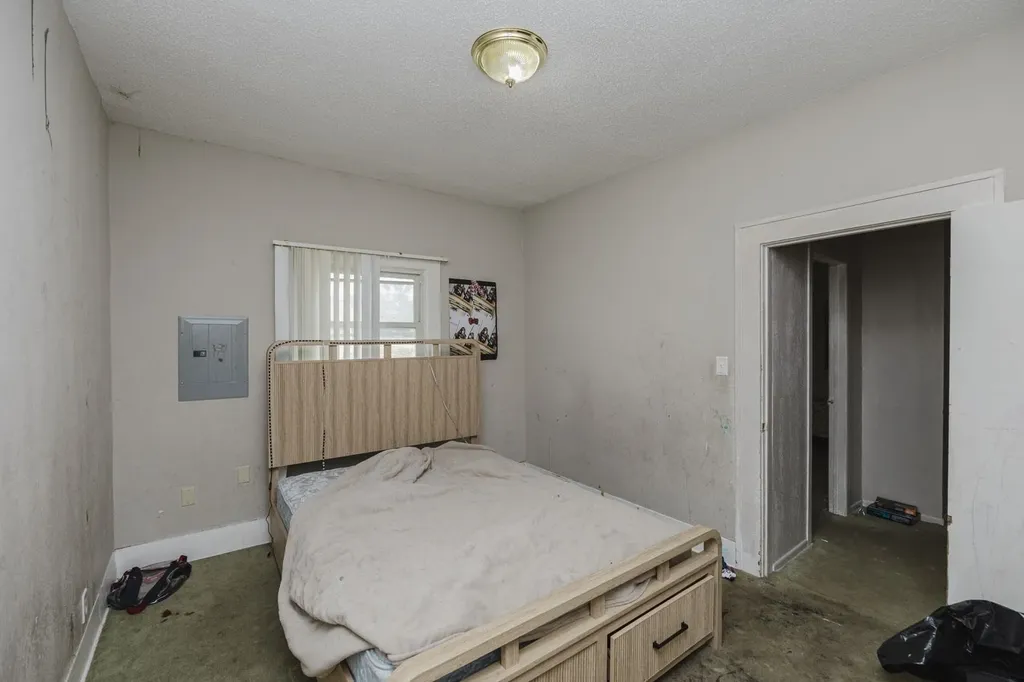 1317 N Madison Avenue Wichita KS 67214