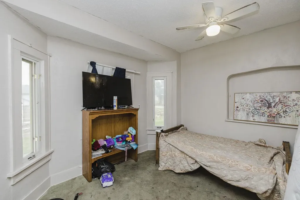 1317 N Madison Avenue Wichita KS 67214