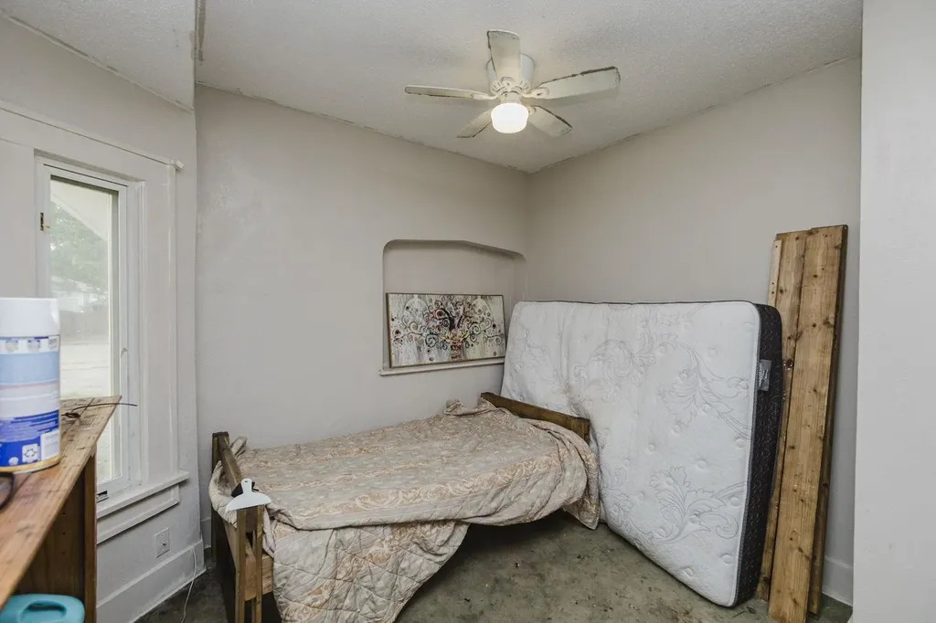 1317 N Madison Avenue Wichita KS 67214