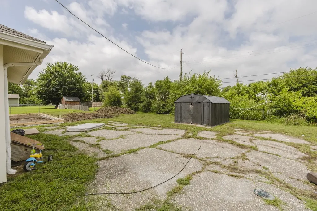 1317 N Madison Avenue Wichita KS 67214
