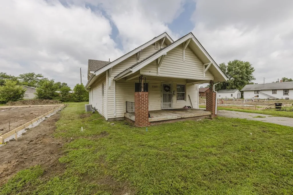 1317 N Madison Avenue Wichita KS 67214