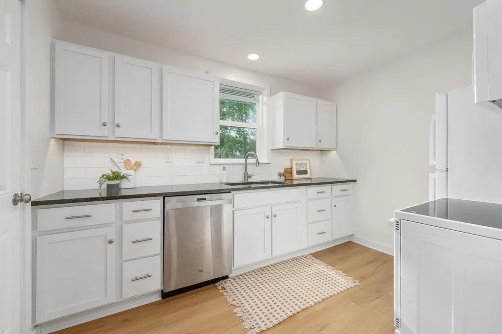 410 S Fern Wichita KS 67213-3908