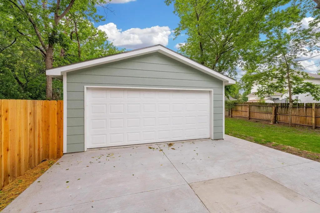 410 S Fern Wichita KS 67213-3908