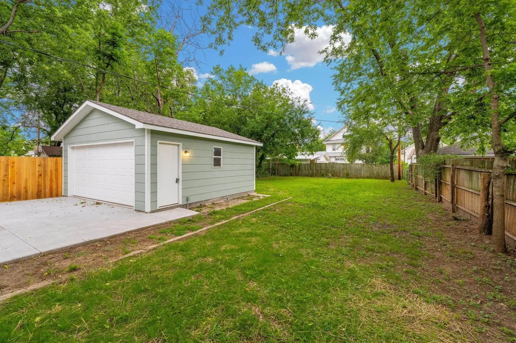 410 S Fern Wichita KS 67213-3908
