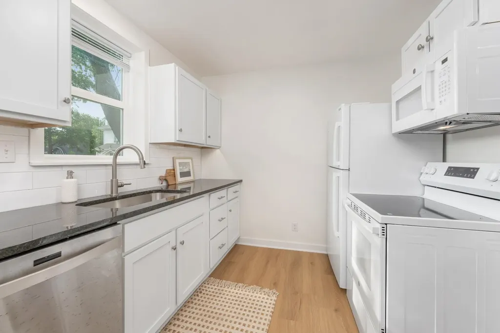 410 S Fern Wichita KS 67213-3908
