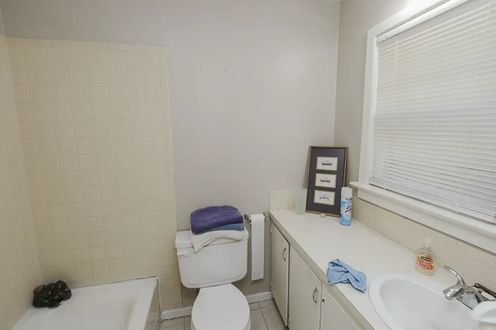 4416-4418 E Central Wichita KS 67208