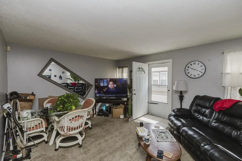 4416-4418 E Central Wichita KS 67208